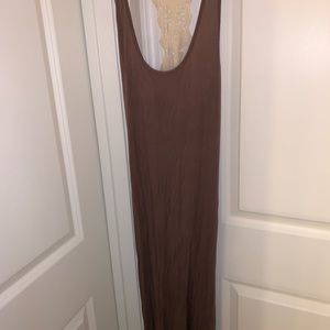 Brown maxi dress perfect for the summer